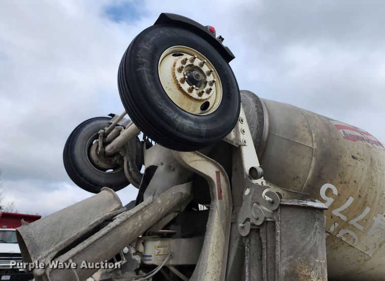 image for item DM4871 2007 Sterling LT9500  ready mix truck