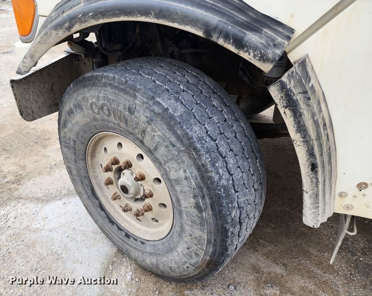 image for item DM4871 2007 Sterling LT9500  ready mix truck