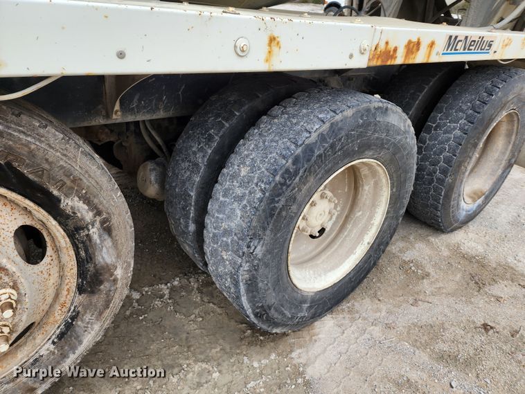 image for item DM4871 2007 Sterling LT9500  ready mix truck