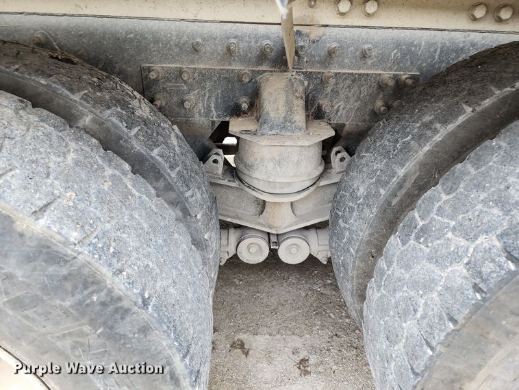 image for item DM4871 2007 Sterling LT9500  ready mix truck