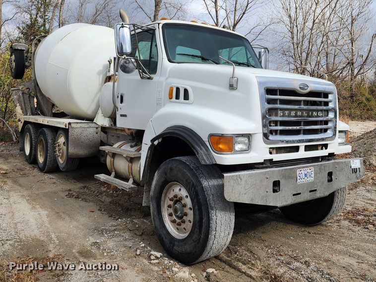 image for item DM4872 2007 Sterling LT9500  ready mix truck