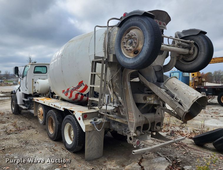 image for item DM4872 2007 Sterling LT9500  ready mix truck