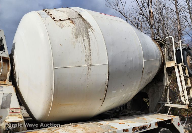 image for item DM4872 2007 Sterling LT9500  ready mix truck