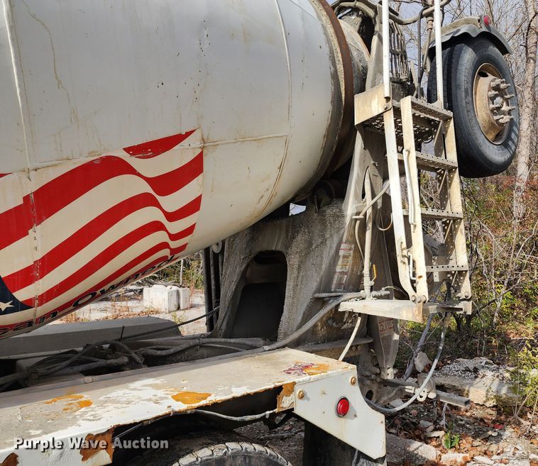 image for item DM4872 2007 Sterling LT9500  ready mix truck