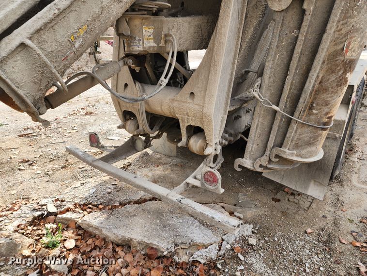 image for item DM4872 2007 Sterling LT9500  ready mix truck