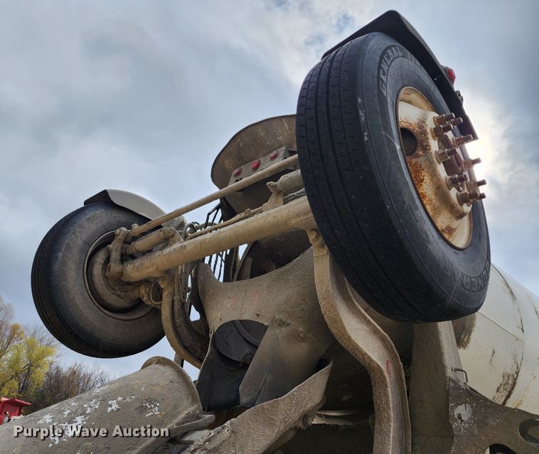 image for item DM4872 2007 Sterling LT9500  ready mix truck