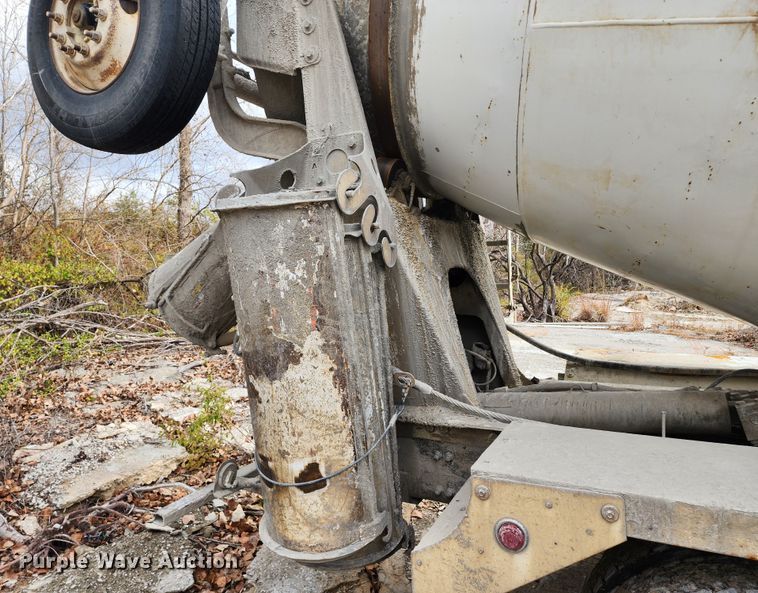 image for item DM4872 2007 Sterling LT9500  ready mix truck