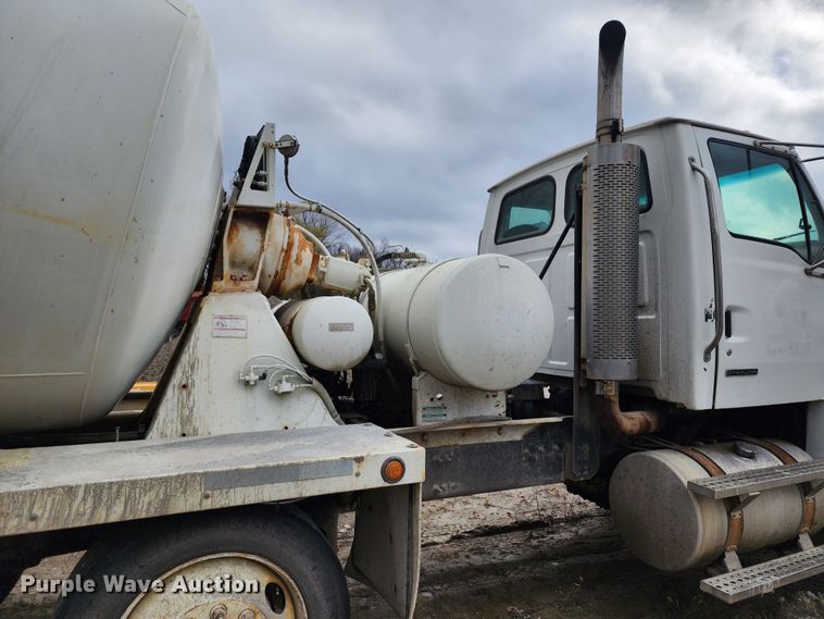 image for item DM4872 2007 Sterling LT9500  ready mix truck