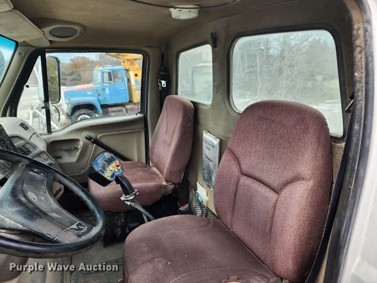 image for item DM4872 2007 Sterling LT9500  ready mix truck