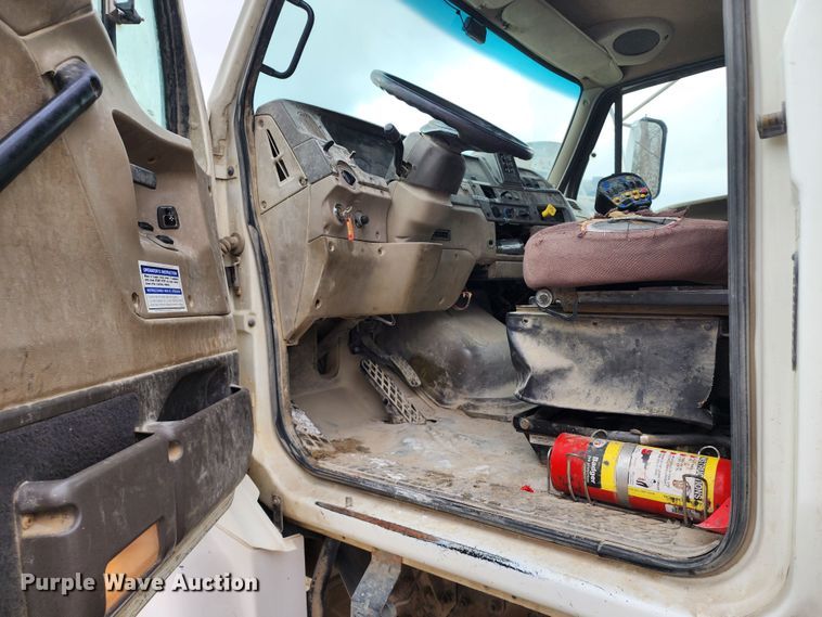 image for item DM4872 2007 Sterling LT9500  ready mix truck