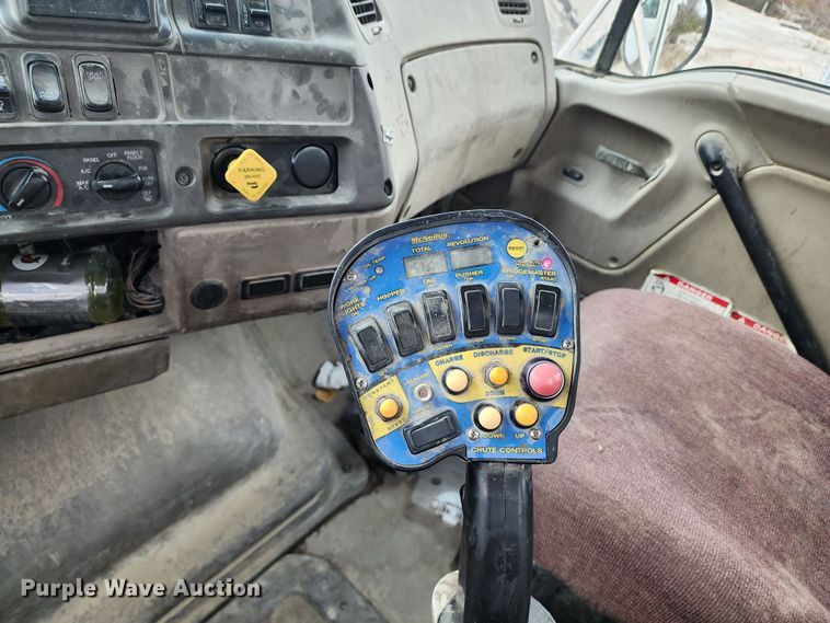 image for item DM4872 2007 Sterling LT9500  ready mix truck