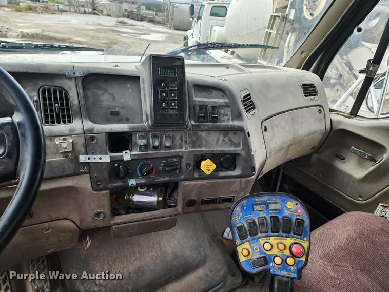 image for item DM4872 2007 Sterling LT9500  ready mix truck