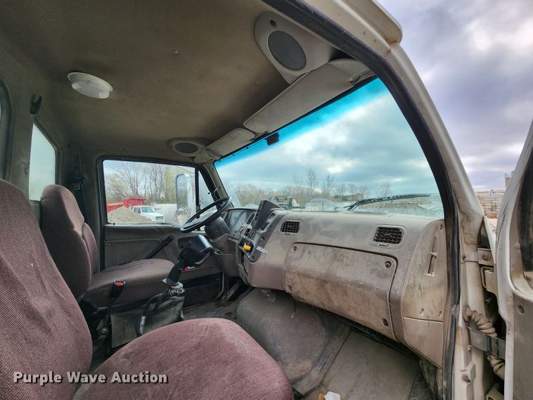 image for item DM4872 2007 Sterling LT9500  ready mix truck