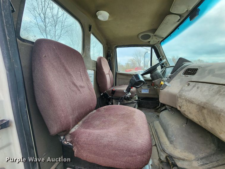 image for item DM4872 2007 Sterling LT9500  ready mix truck