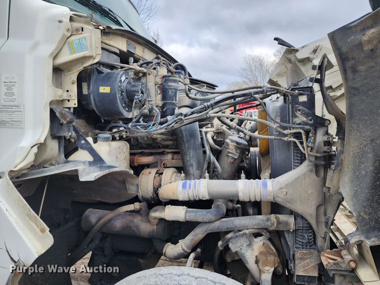 image for item DM4872 2007 Sterling LT9500  ready mix truck