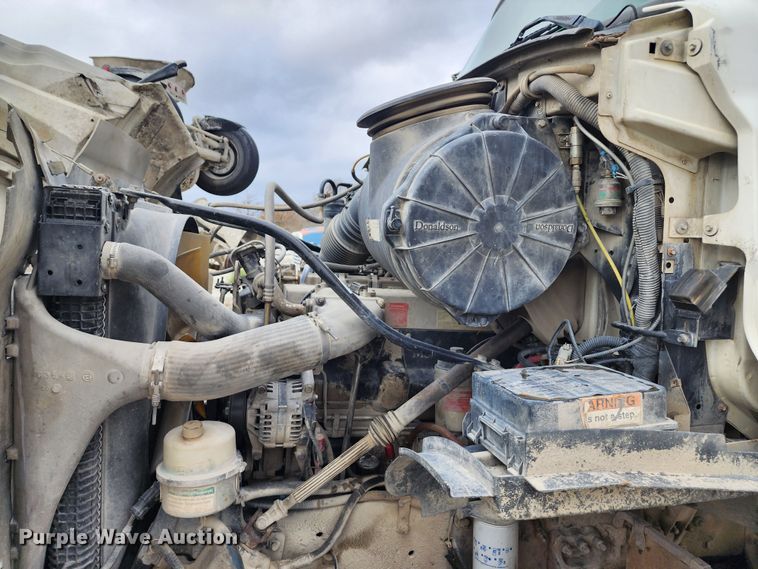 image for item DM4872 2007 Sterling LT9500  ready mix truck