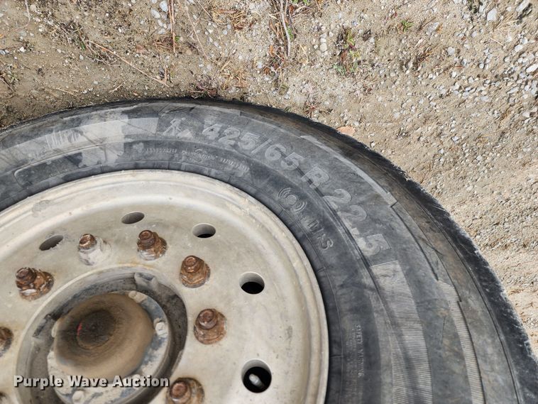 image for item DM4872 2007 Sterling LT9500  ready mix truck