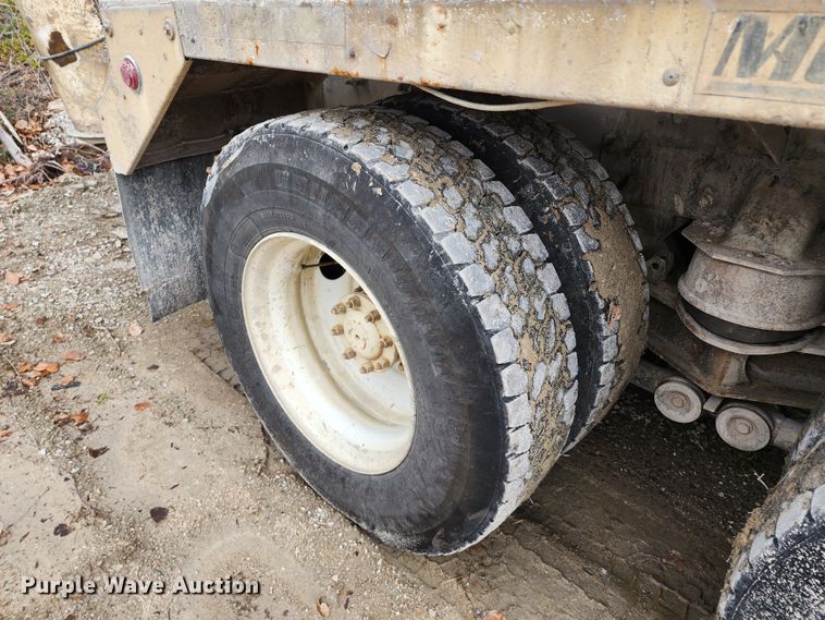 image for item DM4872 2007 Sterling LT9500  ready mix truck