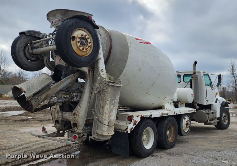 image for item DM4873 2007 Sterling LT9500  ready mix truck