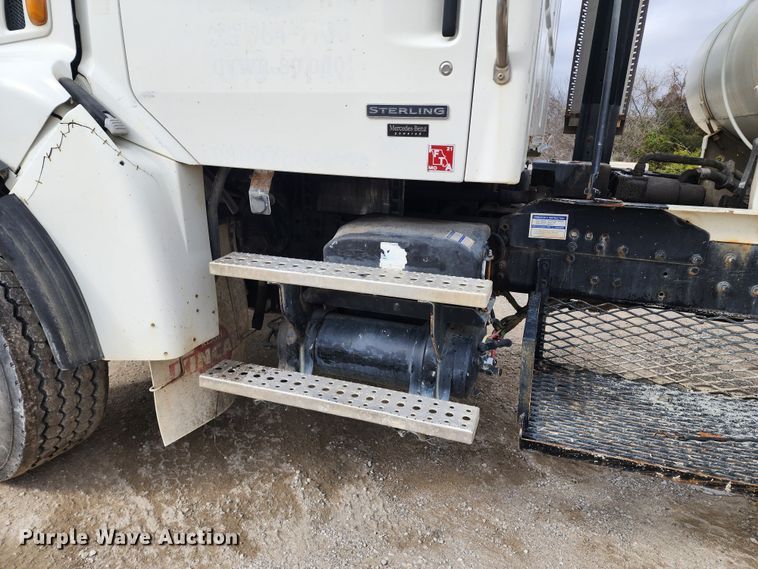 image for item DM4873 2007 Sterling LT9500  ready mix truck