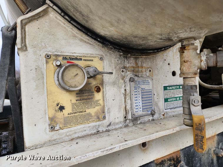 image for item DM4873 2007 Sterling LT9500  ready mix truck