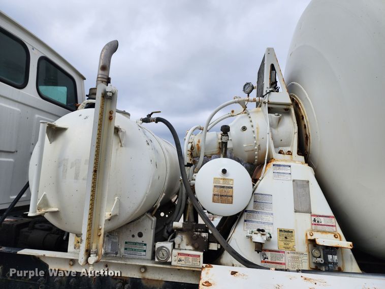 image for item DM4873 2007 Sterling LT9500  ready mix truck