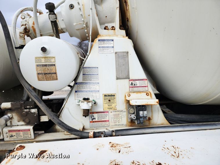 image for item DM4873 2007 Sterling LT9500  ready mix truck