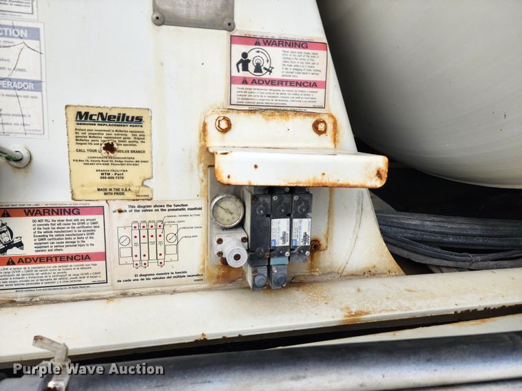 image for item DM4873 2007 Sterling LT9500  ready mix truck