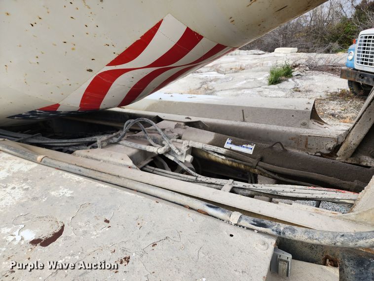 image for item DM4873 2007 Sterling LT9500  ready mix truck