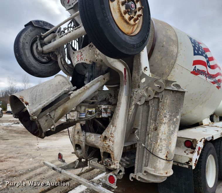 image for item DM4873 2007 Sterling LT9500  ready mix truck