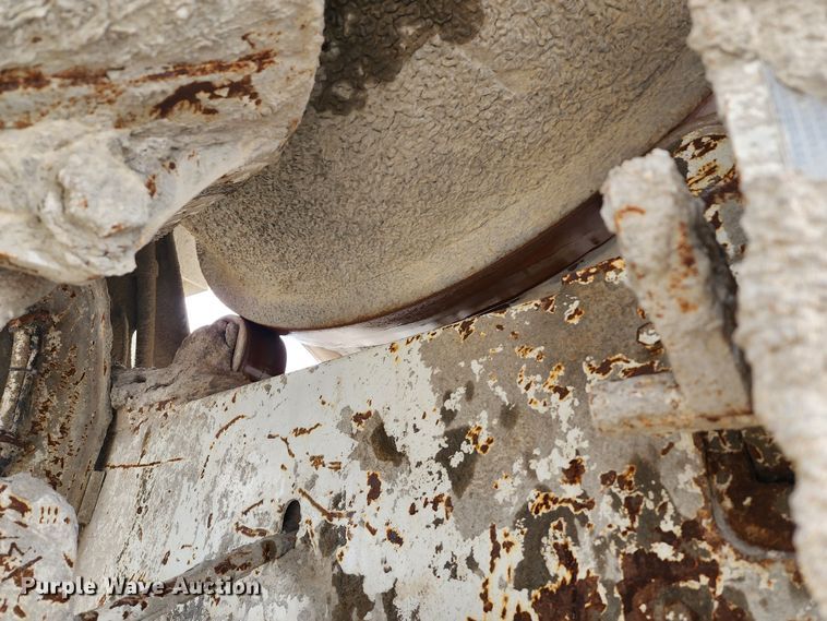 image for item DM4873 2007 Sterling LT9500  ready mix truck