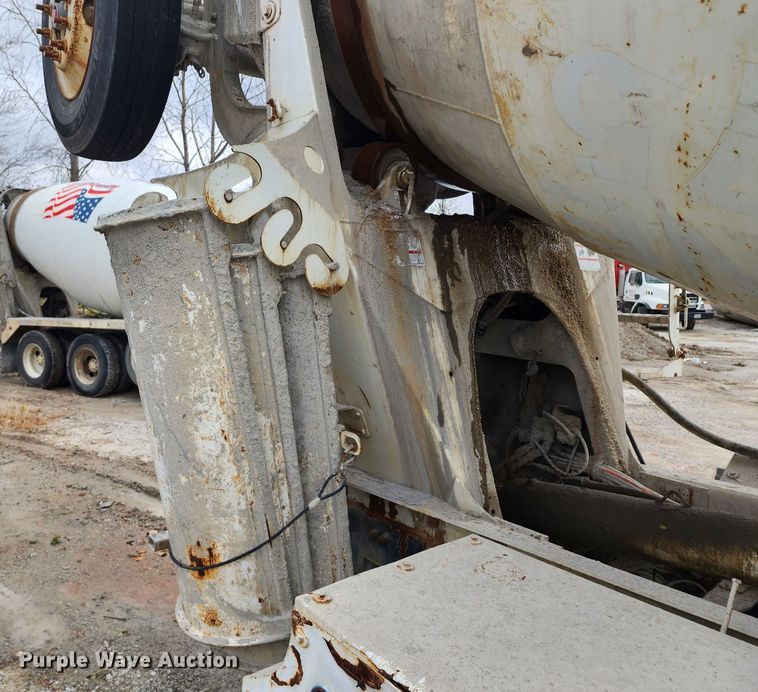 image for item DM4873 2007 Sterling LT9500  ready mix truck