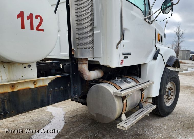 image for item DM4873 2007 Sterling LT9500  ready mix truck