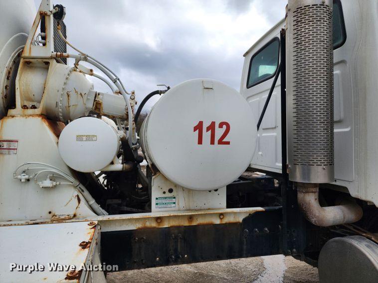 image for item DM4873 2007 Sterling LT9500  ready mix truck