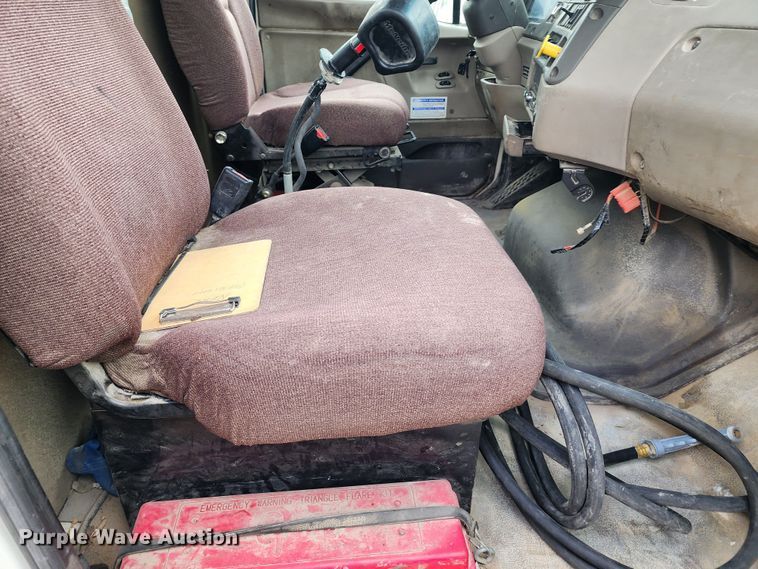 image for item DM4873 2007 Sterling LT9500  ready mix truck