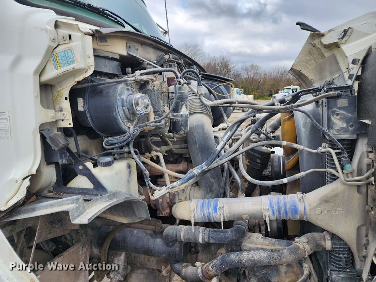 image for item DM4873 2007 Sterling LT9500  ready mix truck