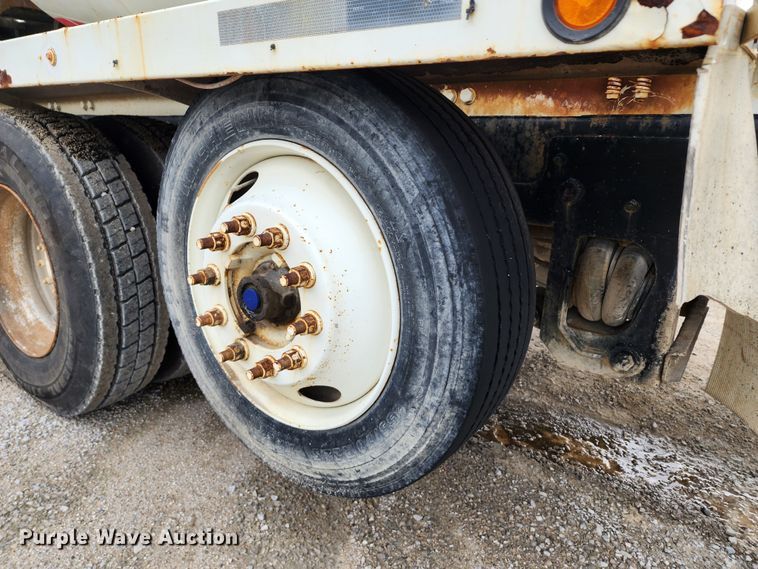 image for item DM4873 2007 Sterling LT9500  ready mix truck