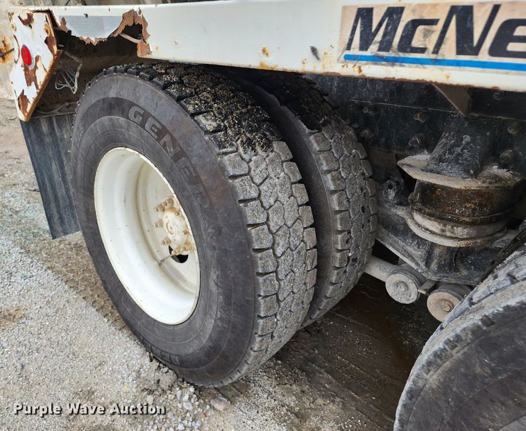 image for item DM4873 2007 Sterling LT9500  ready mix truck