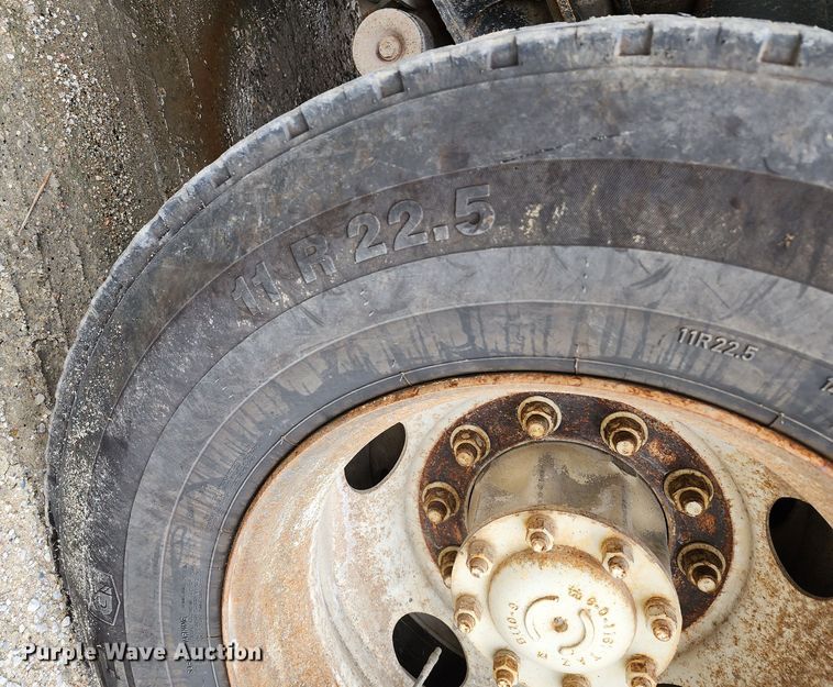 image for item DM4873 2007 Sterling LT9500  ready mix truck