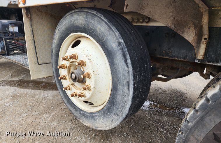 image for item DM4873 2007 Sterling LT9500  ready mix truck