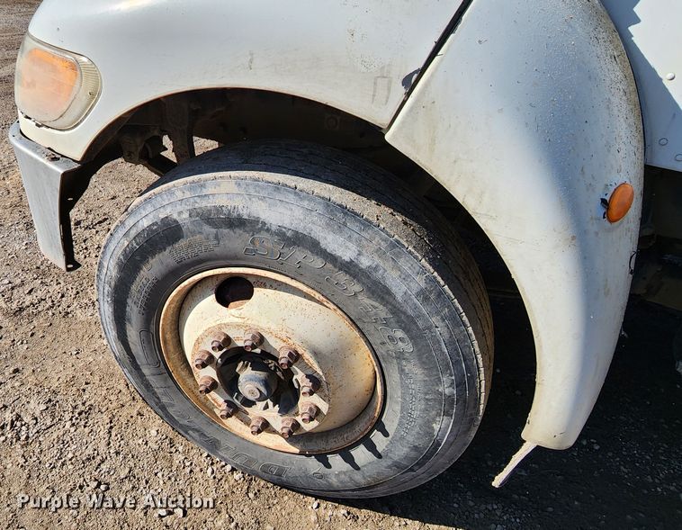 image for item DM4900 2007 Peterbilt 335  dump truck