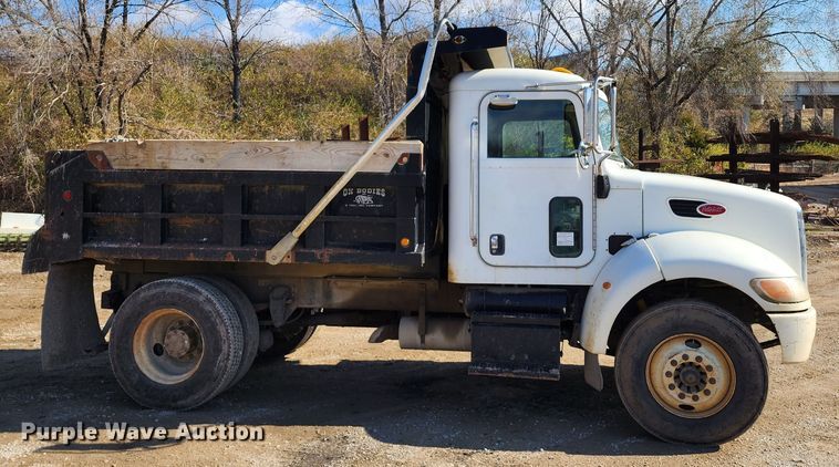 image for item DM4904 2007 Peterbilt 335  dump truck
