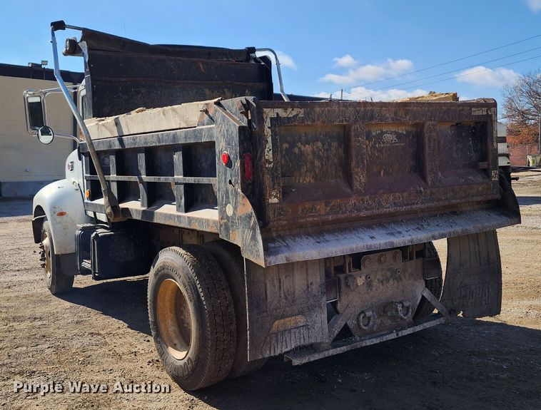 image for item DM4904 2007 Peterbilt 335  dump truck