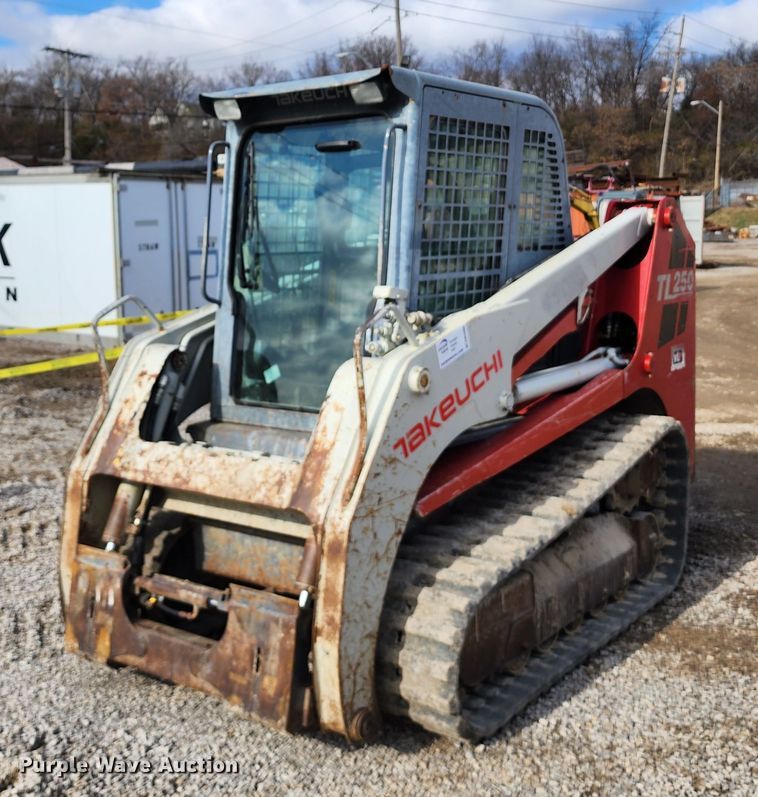 image for item DM4908 2011 Takeuchi TL250  tracked skid steer loader