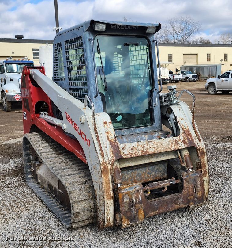 image for item DM4908 2011 Takeuchi TL250  tracked skid steer loader