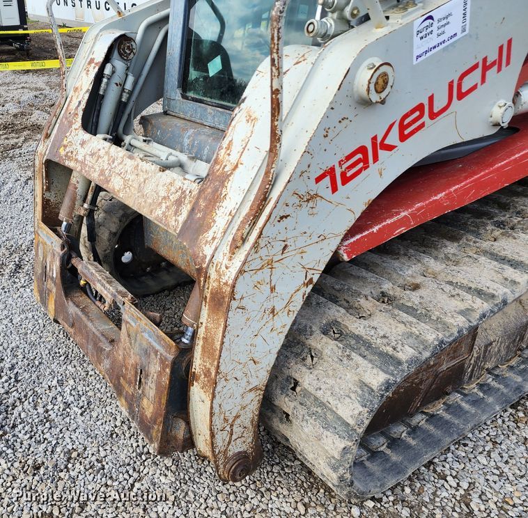 image for item DM4908 2011 Takeuchi TL250  tracked skid steer loader