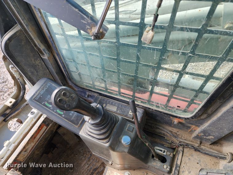 image for item DM4908 2011 Takeuchi TL250  tracked skid steer loader