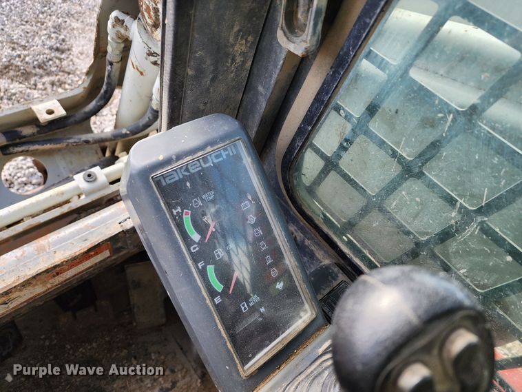 image for item DM4908 2011 Takeuchi TL250  tracked skid steer loader