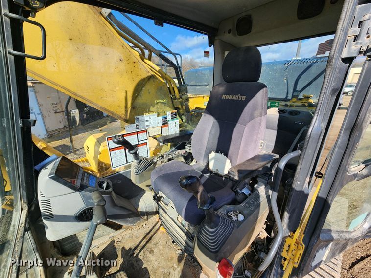 image for item DM4910 2014 Komatsu PC490LC-10  excavator