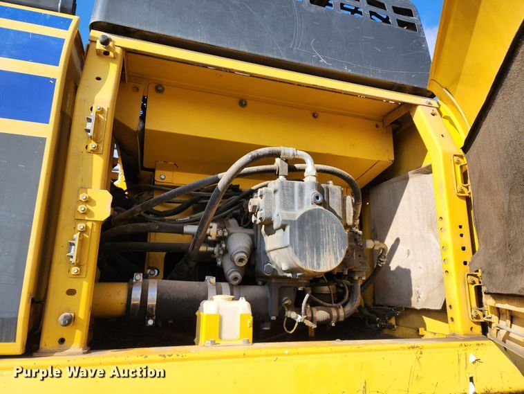 image for item DM4910 2014 Komatsu PC490LC-10  excavator